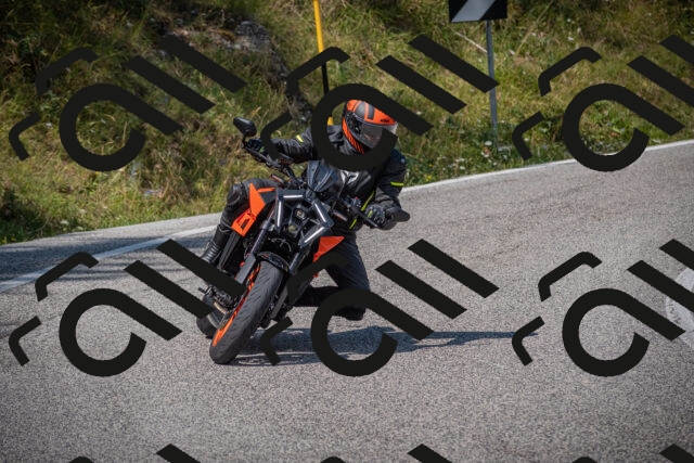 20250816114426-_5005161_am_