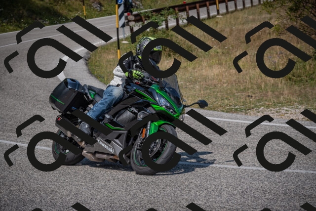 20250816114610-_5005175_am_