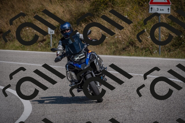 20250816114910-_5005223_am_