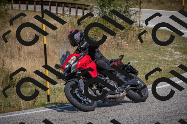 20250816115108-_5005240_am_