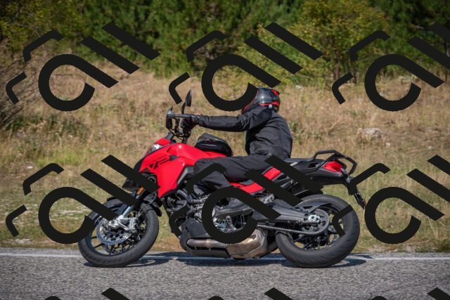 20250816115109-_5005241_am_