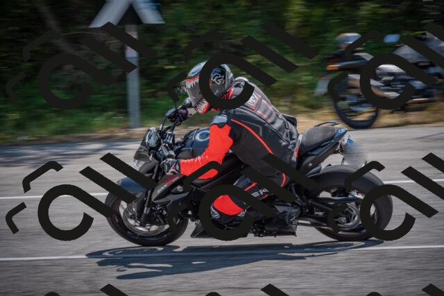 20250816115522-_5005312_am_