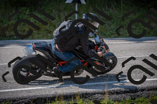 20250816115546-_5005324_am_