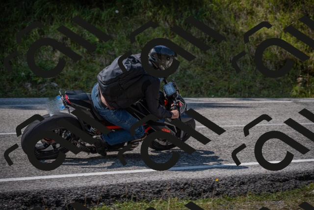 20250816115547-_5005325_am_