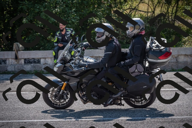 20250816115610-_5005340_am_