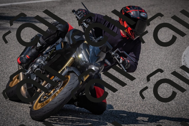 20250816115716-_5005356_am_