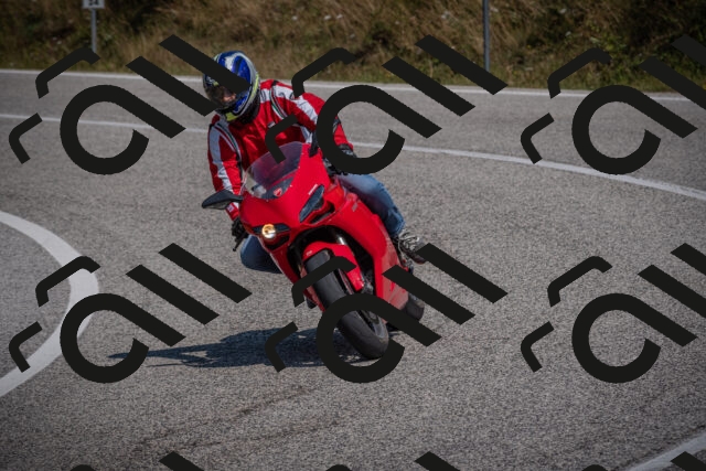 20250816115735-_5005363_am_