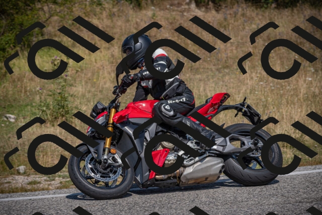 20250816115906-_5005388_am_