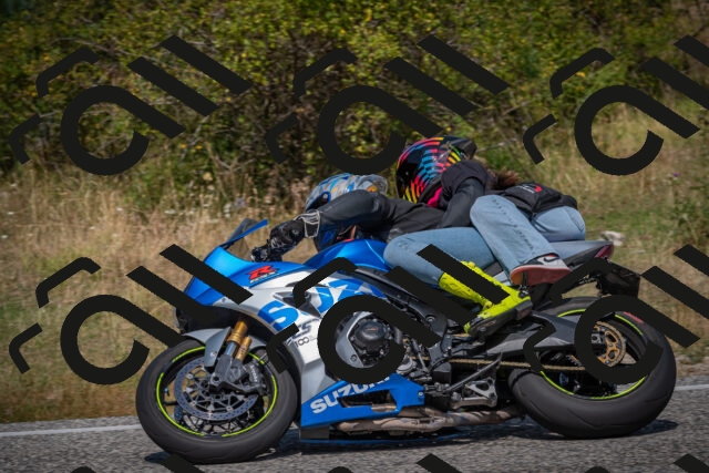 20250816121353-_5005561_am_