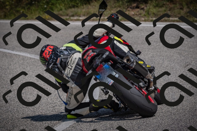 20250816121609-_5005588_am_