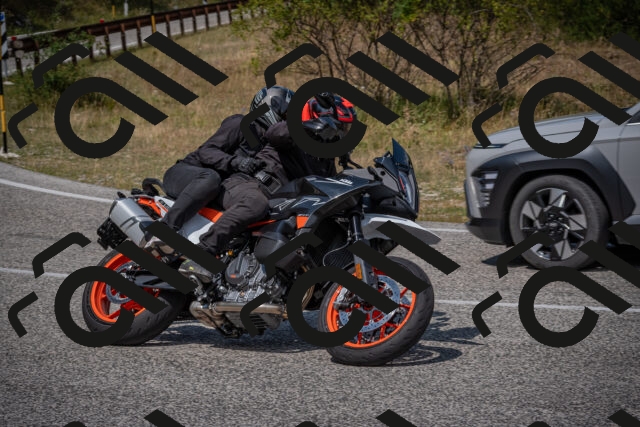 20250816121759-_5005622_am_