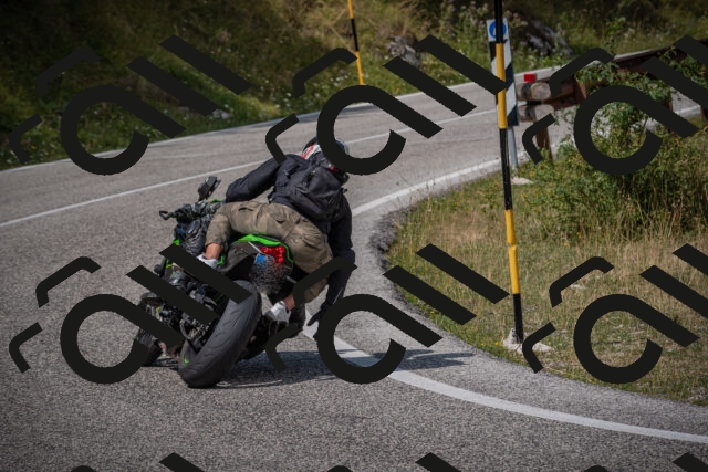 20250816122104-_5005663_am_