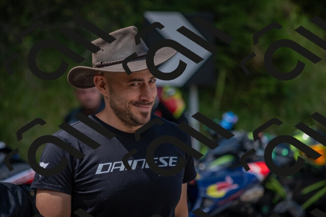 20250816122306-_5005695_am_