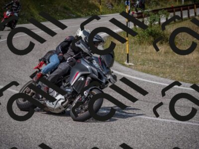 20250816122506-_5005716_am_