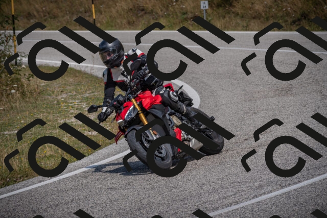 20250816122529-_5005729_am_