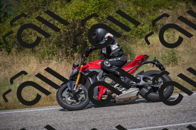 20250816122530-_5005731_am_