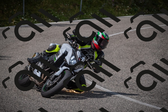 20250816122825-_5005751_am_