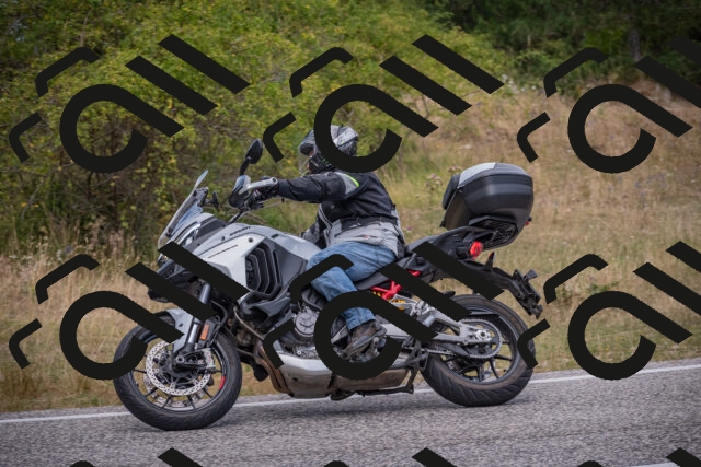 20250816125003-_5005879_am_