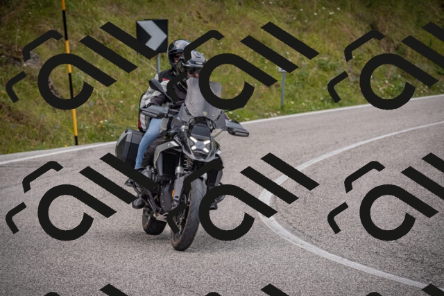 20250816125117-_5005887_am_