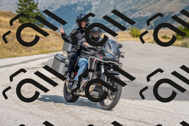 202508161033-DSC_6019_c4_