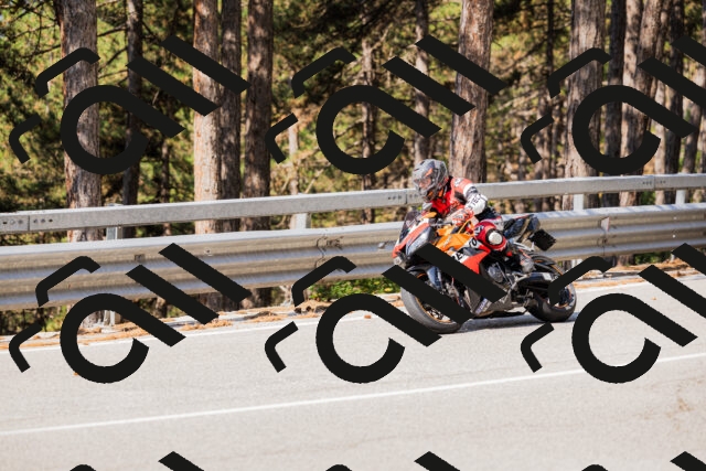 202508161027-_04A0331_c3