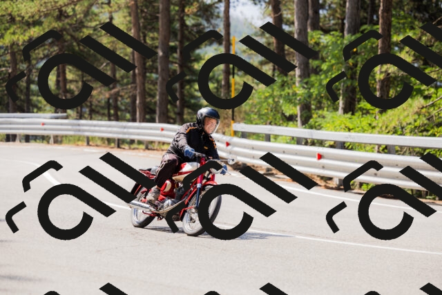 202508161102-_04A0501_c3