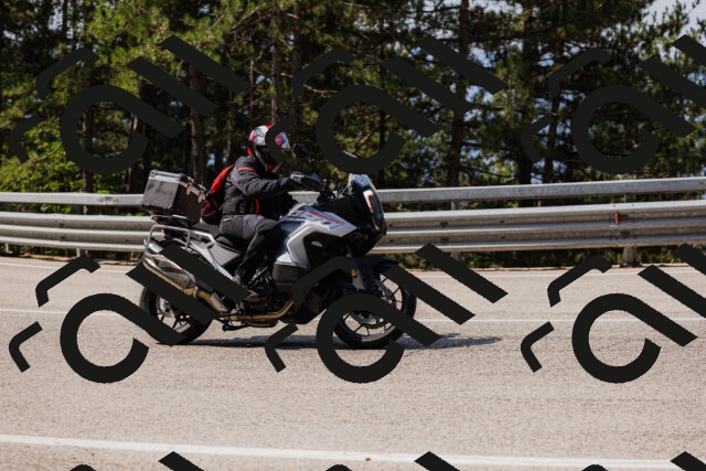 202508161104-_04A0512_c3