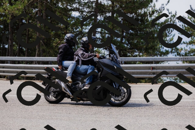 202508161116-_04A0594_c3