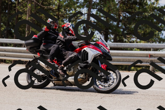 202508161119-_04A0623_c3