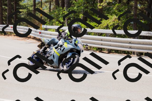 202508161131-_04A0681_c3