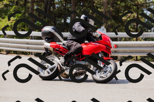 202508161131-_04A0684_c3