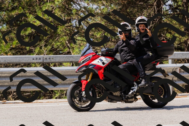 202508161136-_04A0723_c3