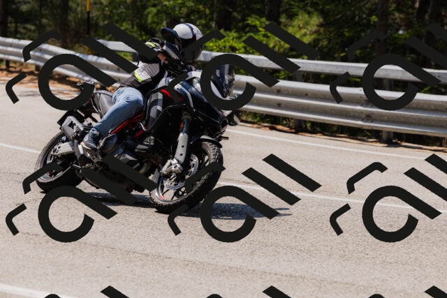 202508161147-_04A0792_c3