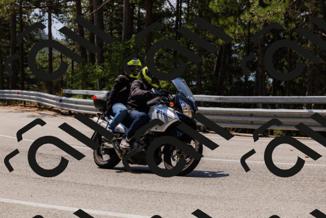 202508161152-_04A0822_c3