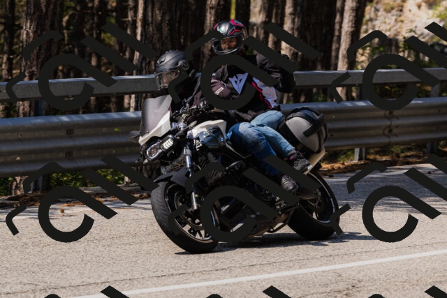 202508161156-_04A0860_c3