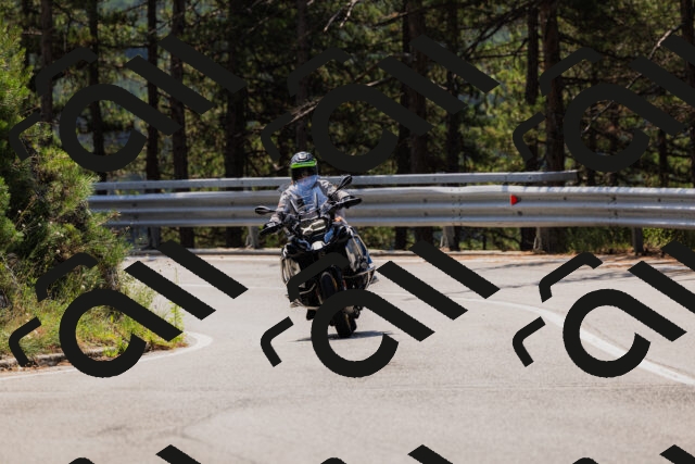 202508161157-_04A0864_c3