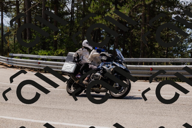 202508161158-_04A0881_c3