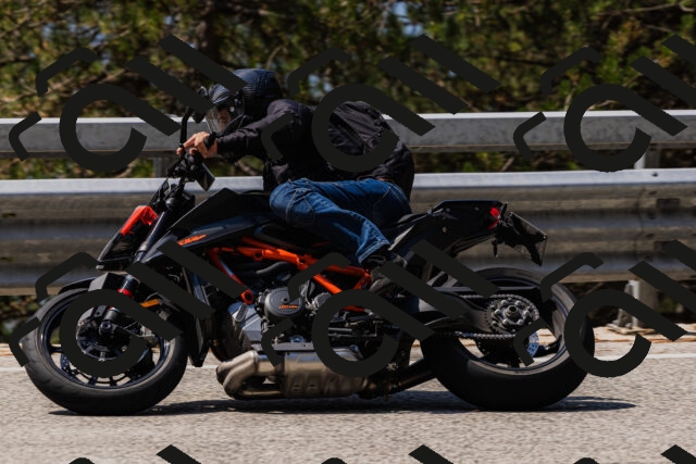 202508161204-_04A0916_c3