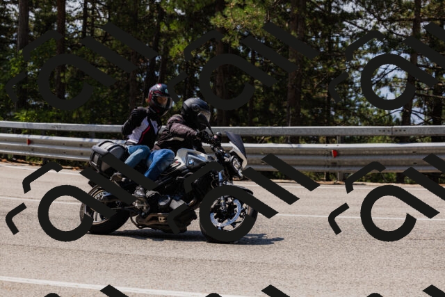 202508161211-_04A0983_c3