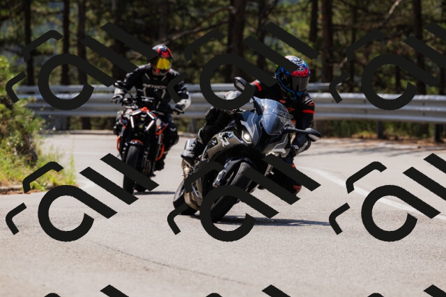 202508161212-_04A1006_c3