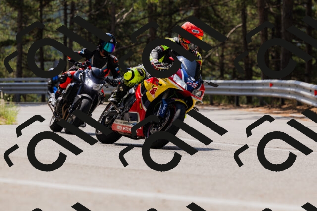 202508161216-_04A1024_c3