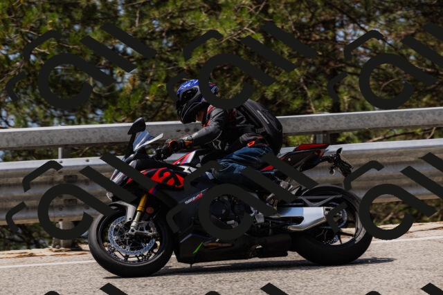 202508161233-_04A1108_c3