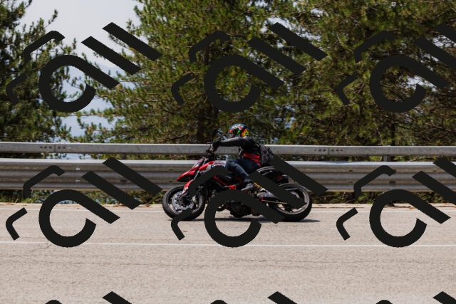 202508161235-_04A1127_c3