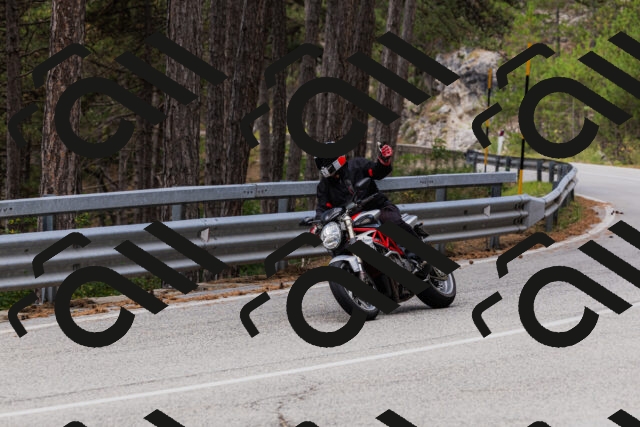 202508161248-_04A1205_c3