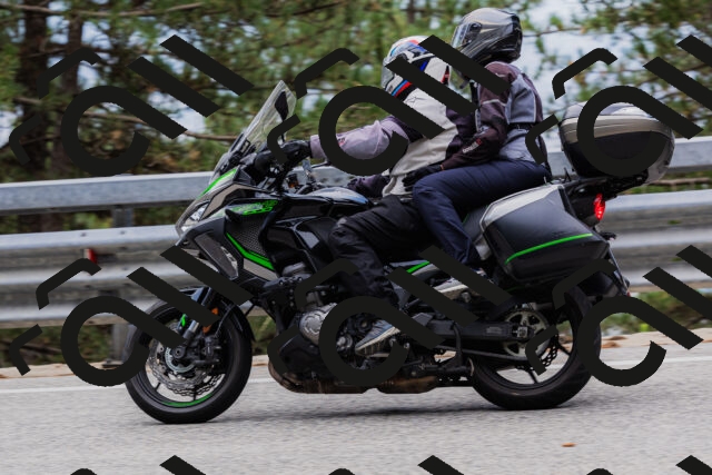 202508161257-_04A1297_c3