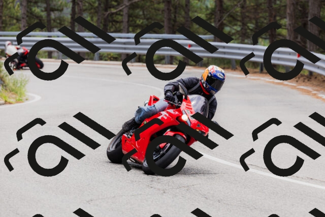 202508161302-_04A1333_c3