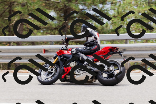 202508161306-_04A1371_c3