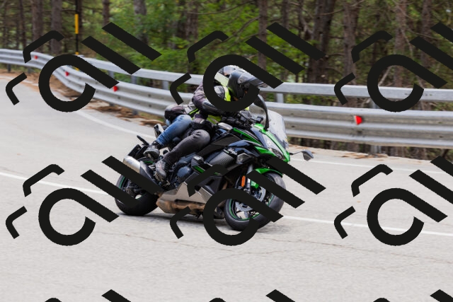 202508161307-_04A1396_c3