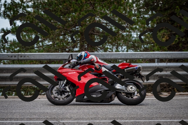 202508161336-DSC_5843_c2