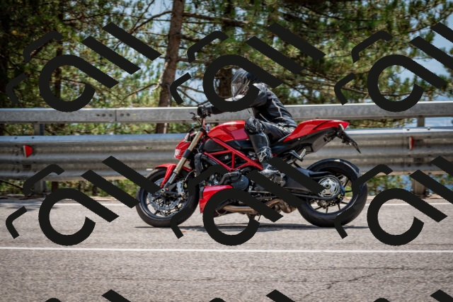 202508161356-DSC_5895_c2